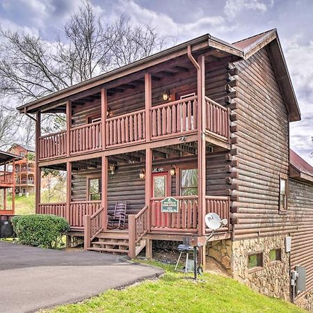 Mountain Pool Lodge Sevierville Cabin With Hot Tub Pigeon Forge Exterior photo